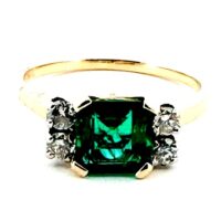EMERALD & DIAMOND RING<br>$3,800